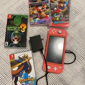 Nintendo Lite Switch + 4 games